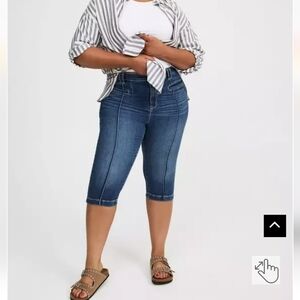 🆕️💙DENIM HIGH-RISE SKINNY CROPPED JEAN CAPRI💙